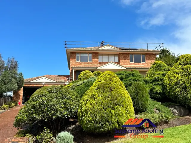 Eltham home before terracotta roof cleaning and restoration